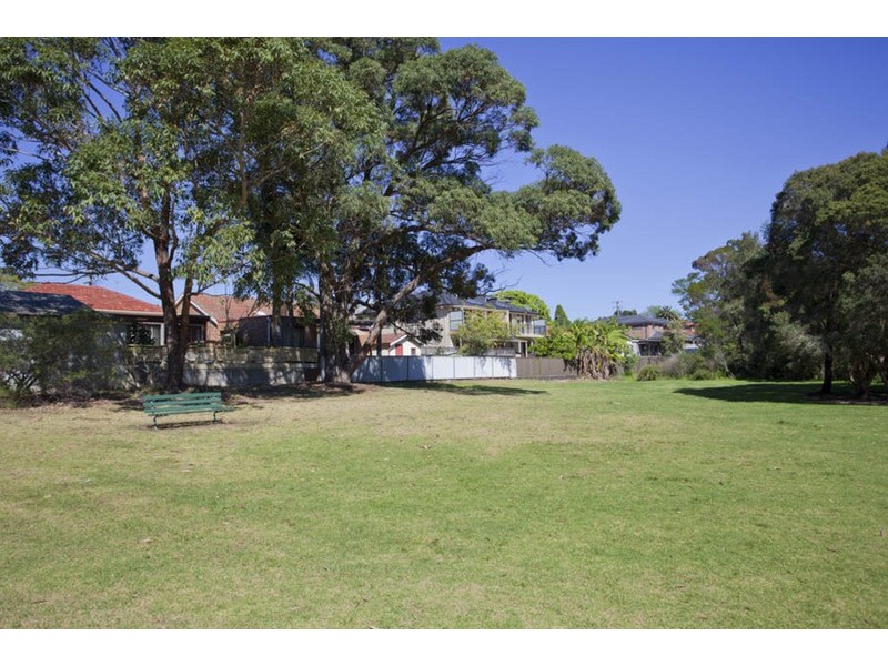 10a Tallawarra Avenue, Padstow NSW 2211