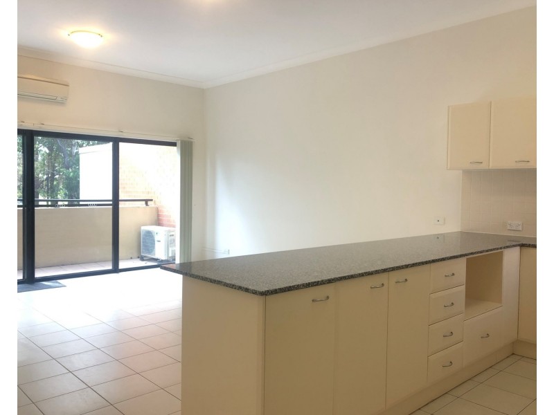 2/68 Davies Road, Padstow NSW 2211