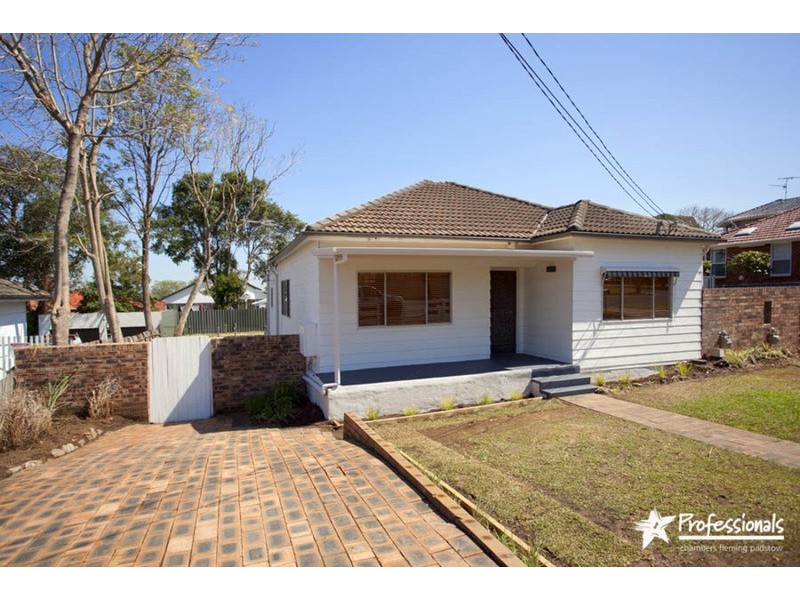 30 Picnic Point  Road, Panania NSW 2213