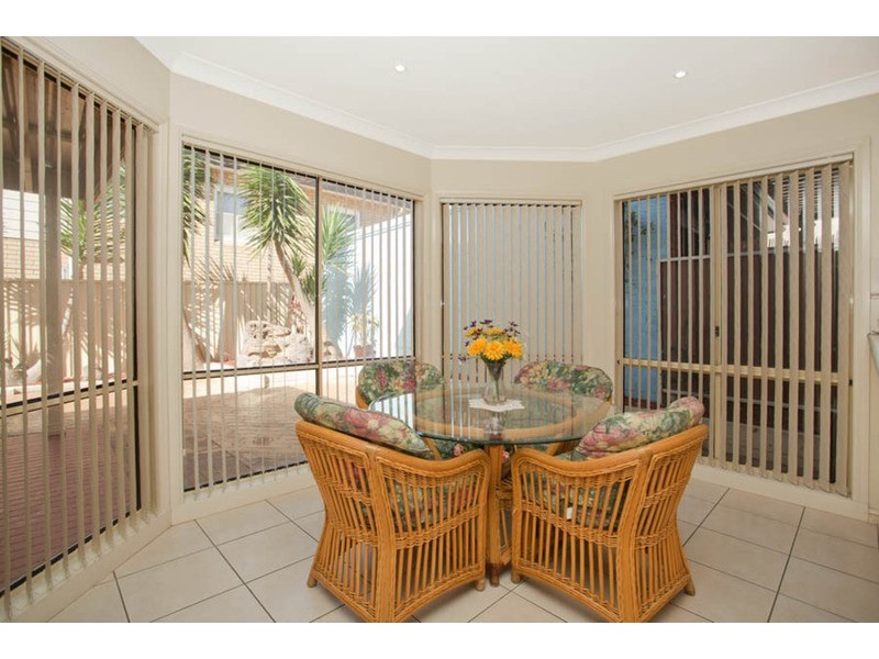 11 Roberts Avenue, Mortdale NSW 2223