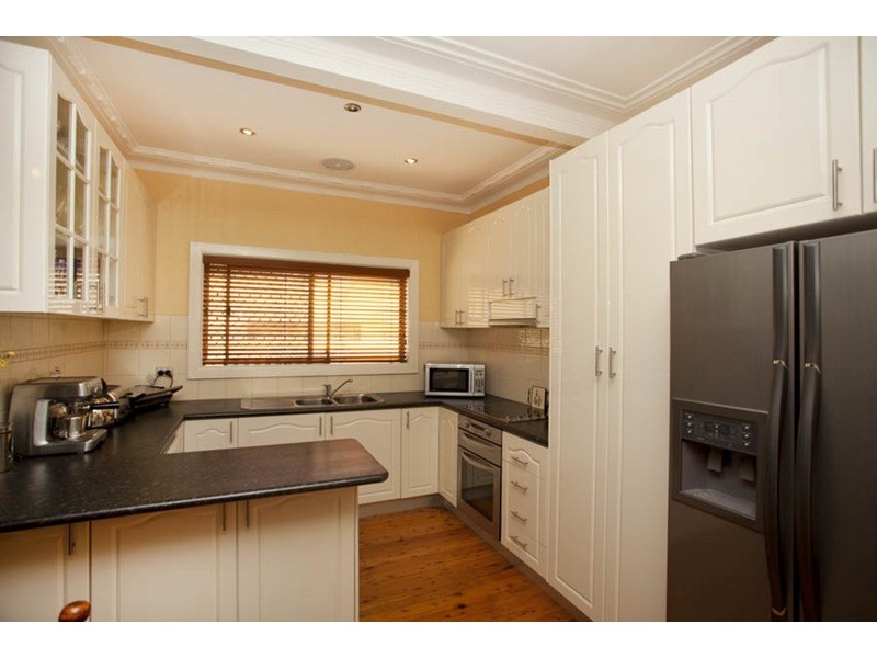 142 Lambeth Street, Panania NSW 2213