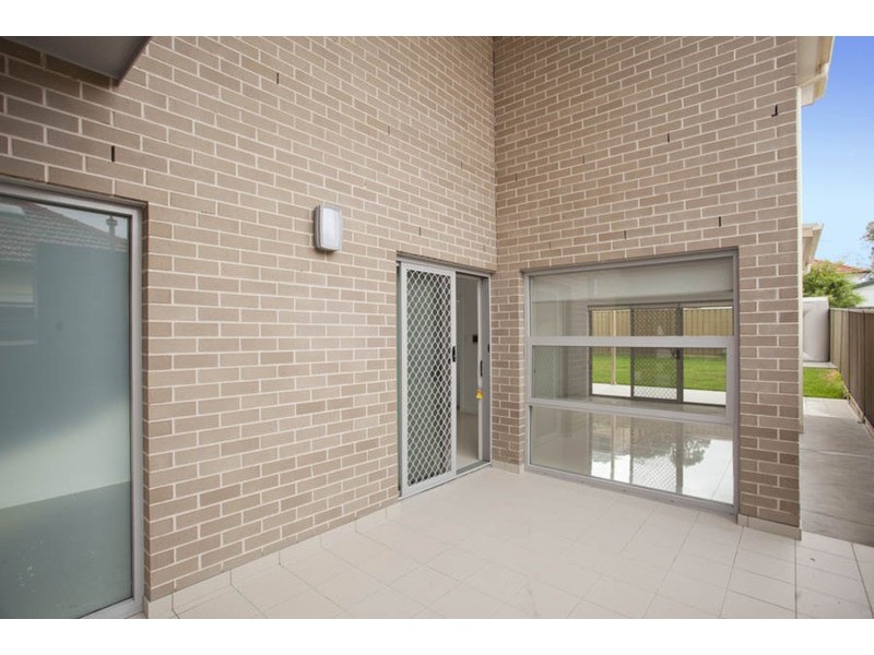 8 Stiles Avenue, Padstow NSW 2211