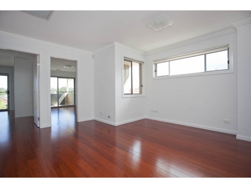 8A Stiles Avenue, Padstow NSW 2211