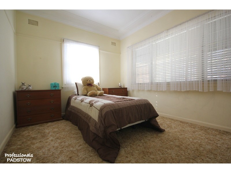 38 Rivenoak Avenue, Padstow NSW 2211