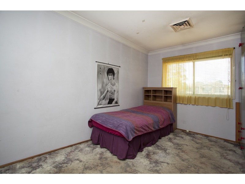 36 Universal Avenue, Georges Hall NSW 2198