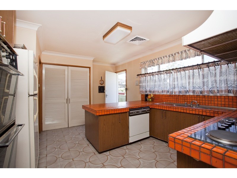 36 Universal Avenue, Georges Hall NSW 2198