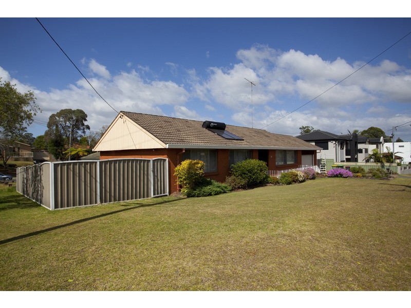 36 Universal Avenue, Georges Hall NSW 2198