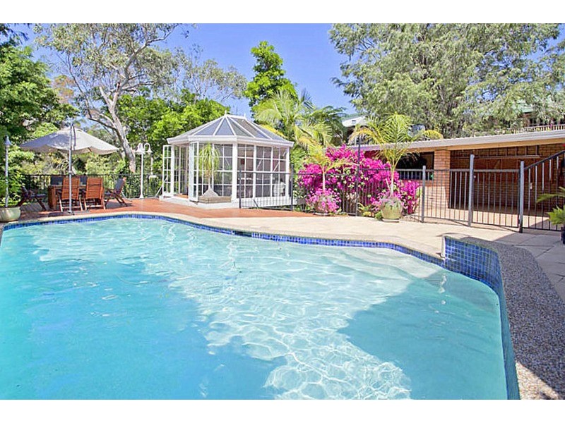 48 Thomas Street, Picnic Point NSW 2213