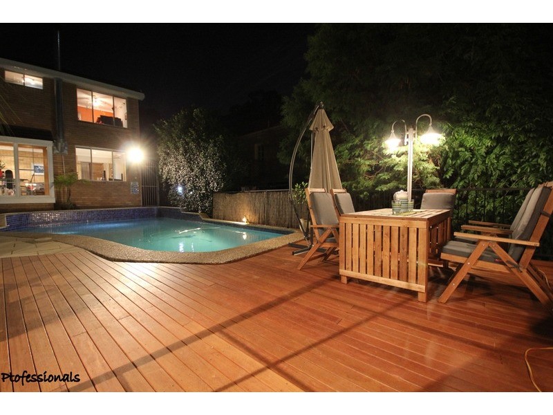 48 Thomas Street, Picnic Point NSW 2213