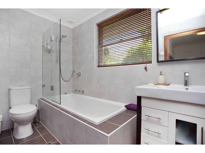 48 Thomas Street, Picnic Point NSW 2213