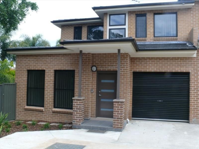 6/1 Ikara Crescent, Moorebank NSW 2170