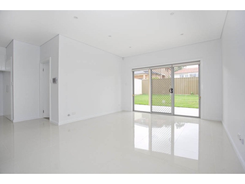 8 Stiles Avenue, Padstow NSW 2211