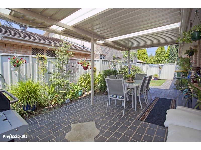 2/58 Kennedy Street, Picnic Point NSW 2213