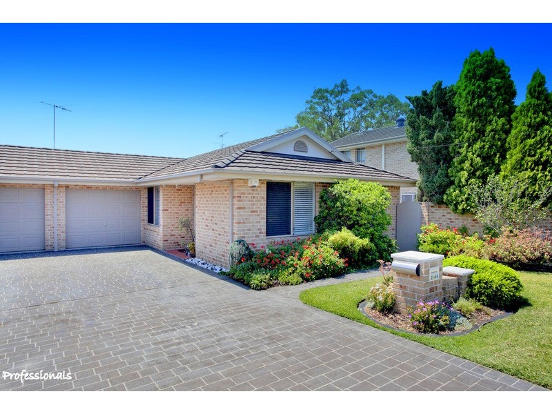 2/58 Kennedy Street, Picnic Point NSW 2213