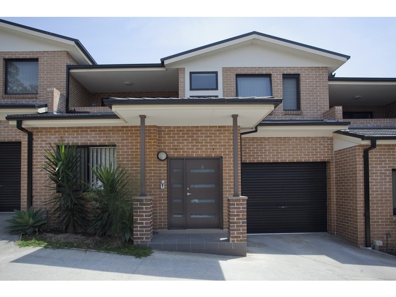 3/1 Ikara Crescent, Moorebank NSW 2170
