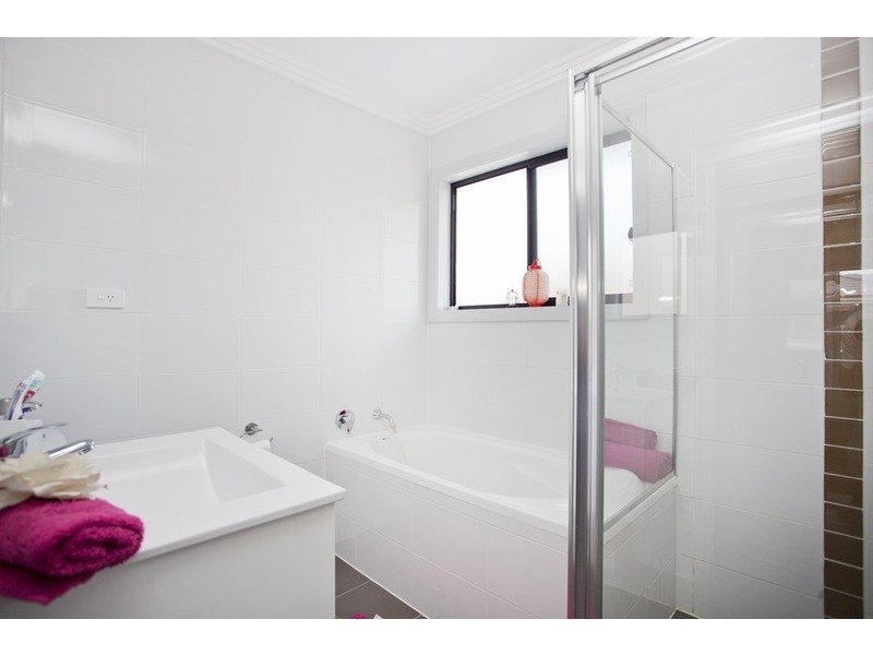 3/1 Ikara Crescent, Moorebank NSW 2170