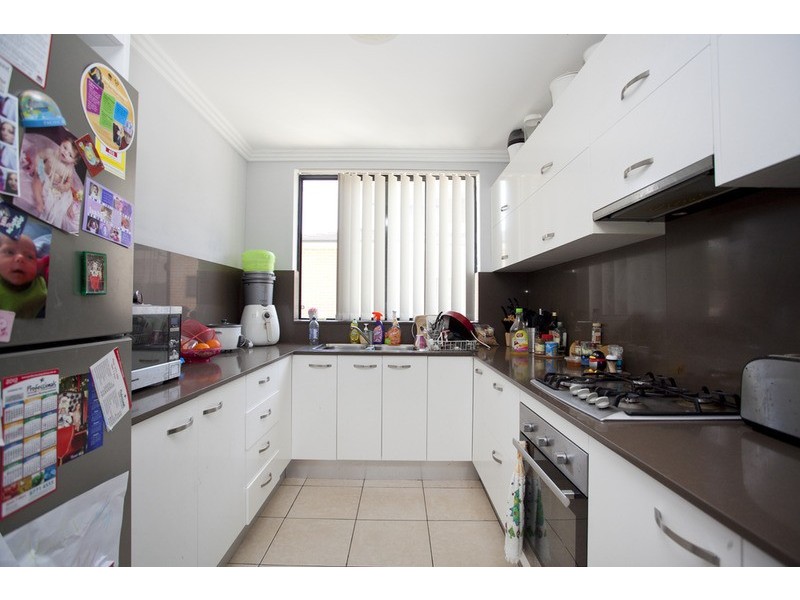 8/1 ikara Crescent, Moorebank NSW 2170