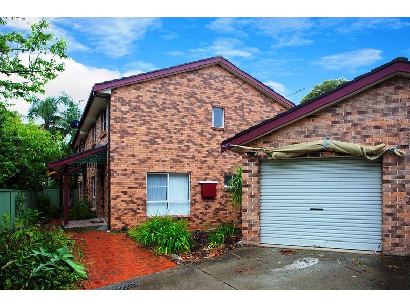 2/46 Forrest Road, East Hills NSW 2213