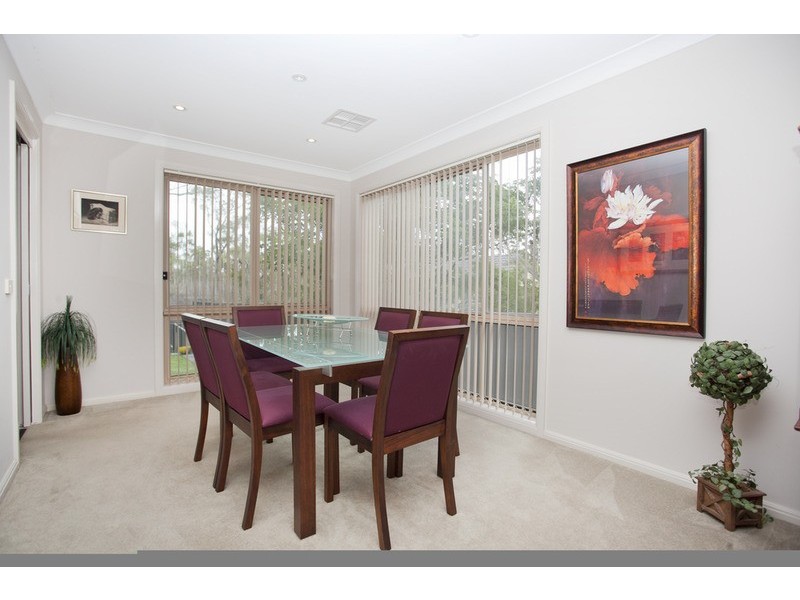 39 Valmay Avenue, Picnic Point NSW 2213