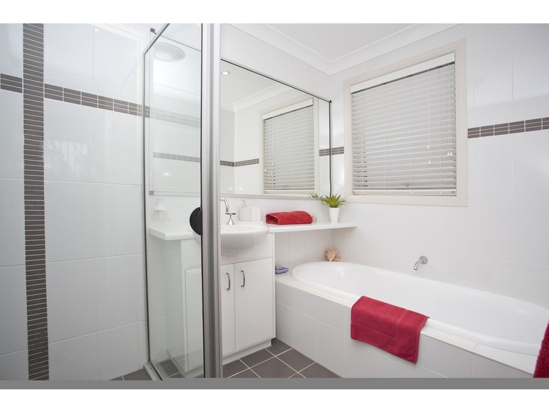 39 Valmay Avenue, Picnic Point NSW 2213
