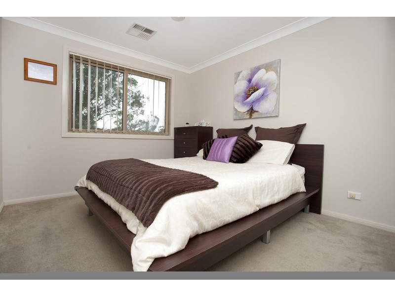 39 Valmay Avenue, Picnic Point NSW 2213