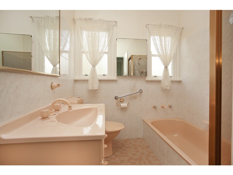 35 Fewtrell Avenue, Revesby Heights NSW 2212