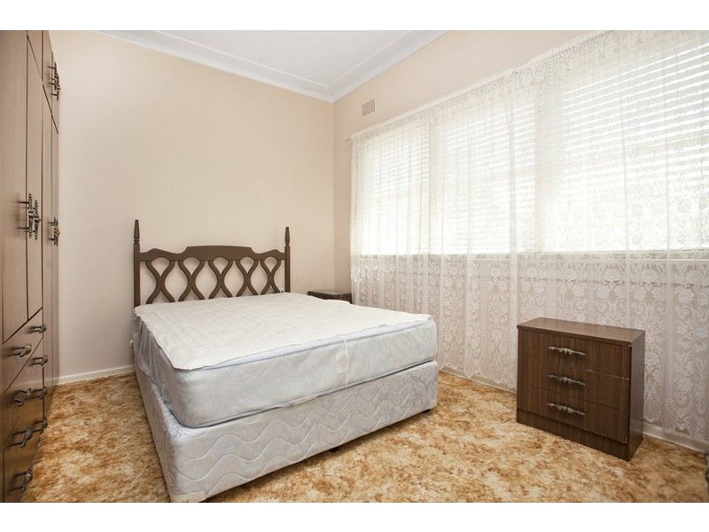 35 Fewtrell Avenue, Revesby Heights NSW 2212