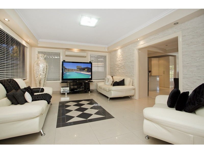 69 Bullecourt Avenue, Milperra NSW 2214