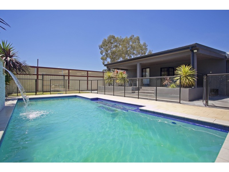 69 Bullecourt Avenue, Milperra NSW 2214