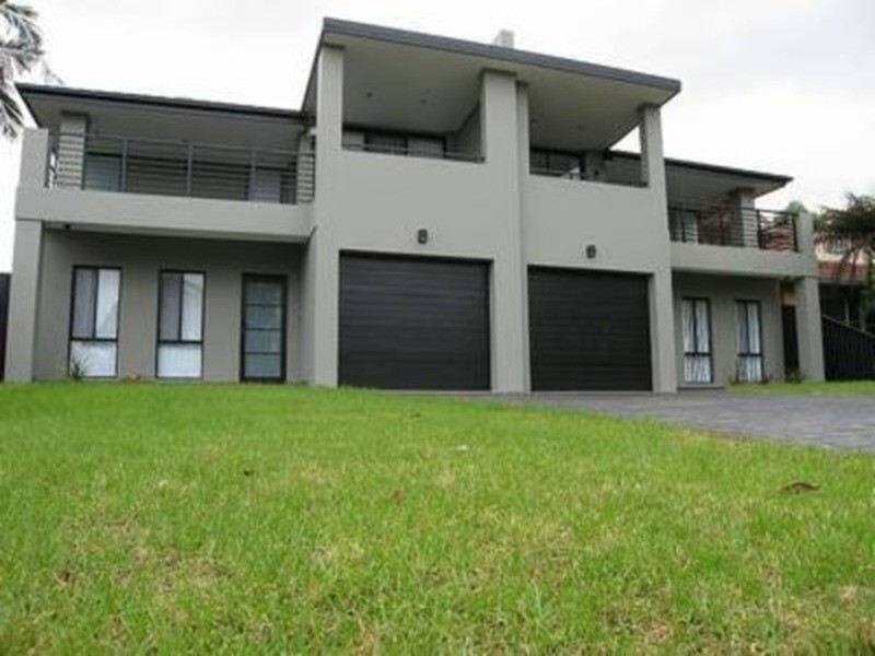 8A Colleen  Avenue, Picnic Point NSW 2213