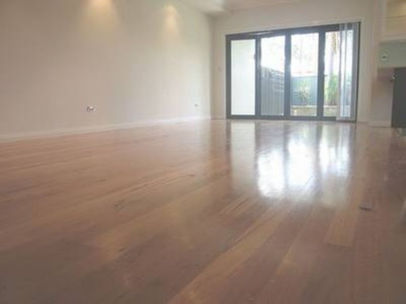 8A Colleen  Avenue, Picnic Point NSW 2213