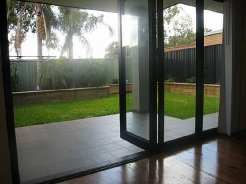 8A Colleen  Avenue, Picnic Point NSW 2213