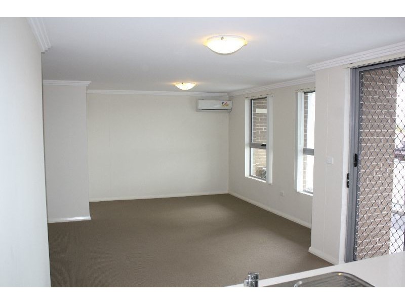 6/96-98 Nuwarra Road, Moorebank NSW 2170