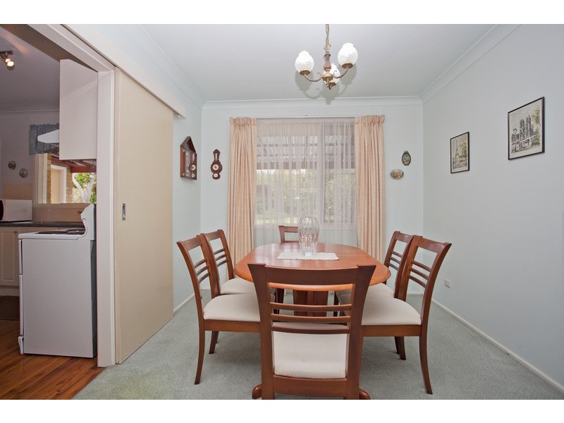 3 Amberdale Avenue, Picnic Point NSW 2213