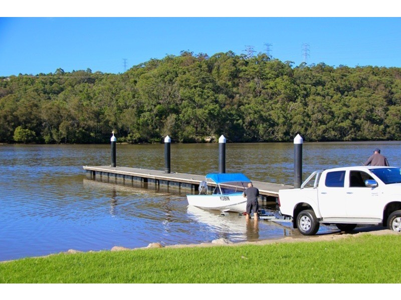 3 Amberdale Avenue, Picnic Point NSW 2213