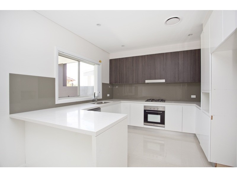 33 Lesley Avenue, Revesby NSW 2212