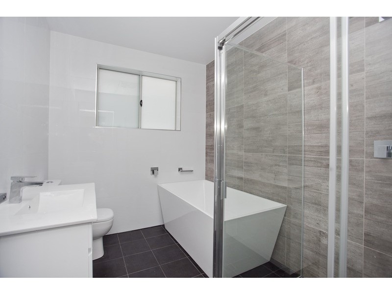 33 Lesley Avenue, Revesby NSW 2212