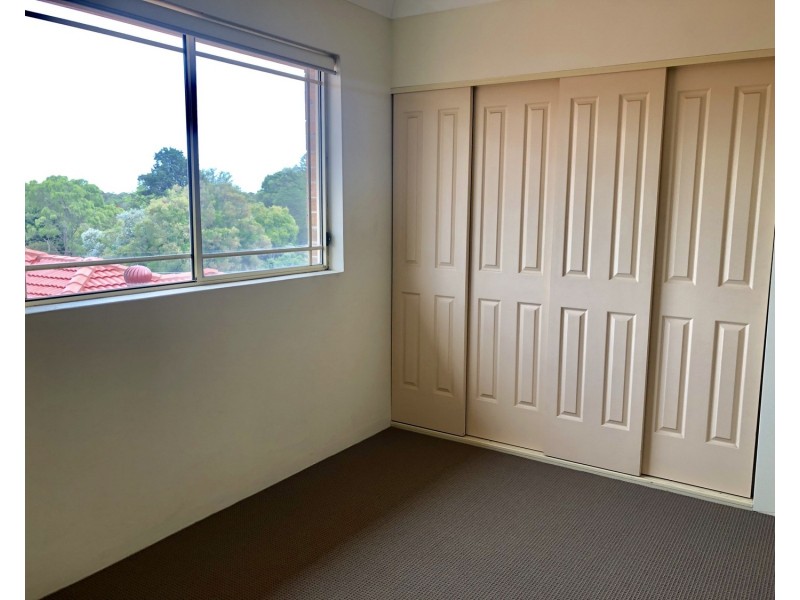 7/49 Maclaurin Avenue, East Hills NSW 2213