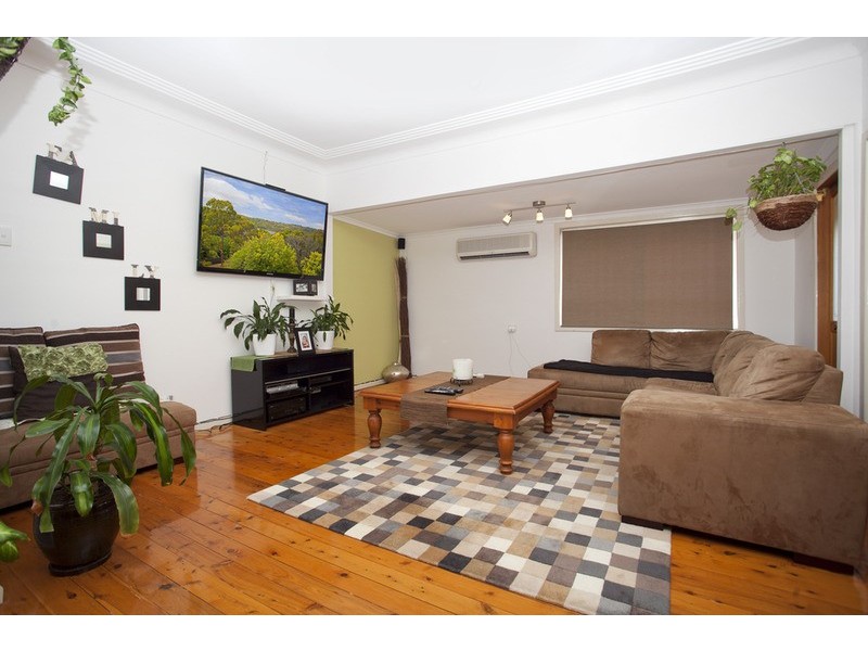 15 Fewtrell Avenue, Revesby Heights NSW 2212