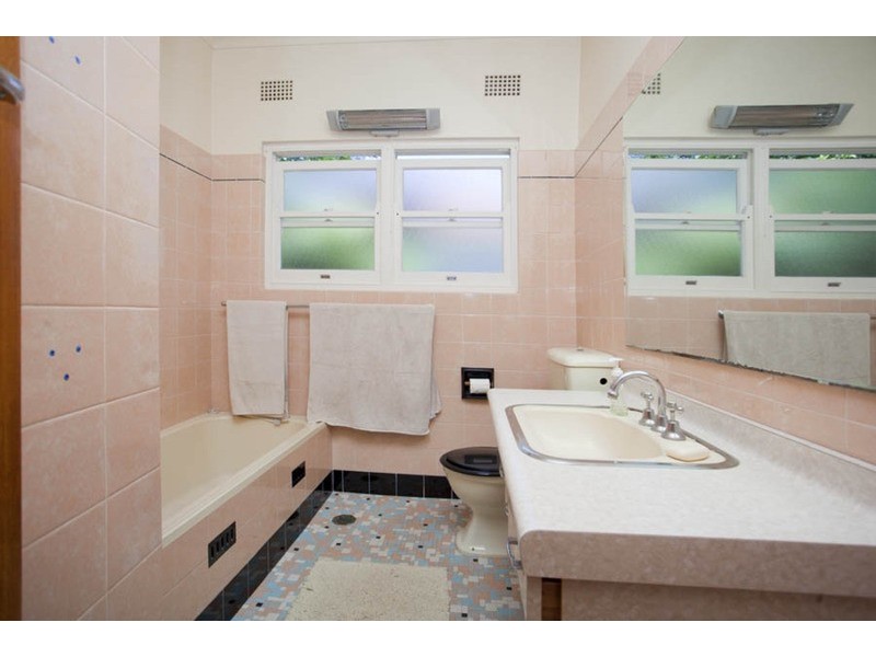 45 Ogilvy Street, Peakhurst NSW 2210