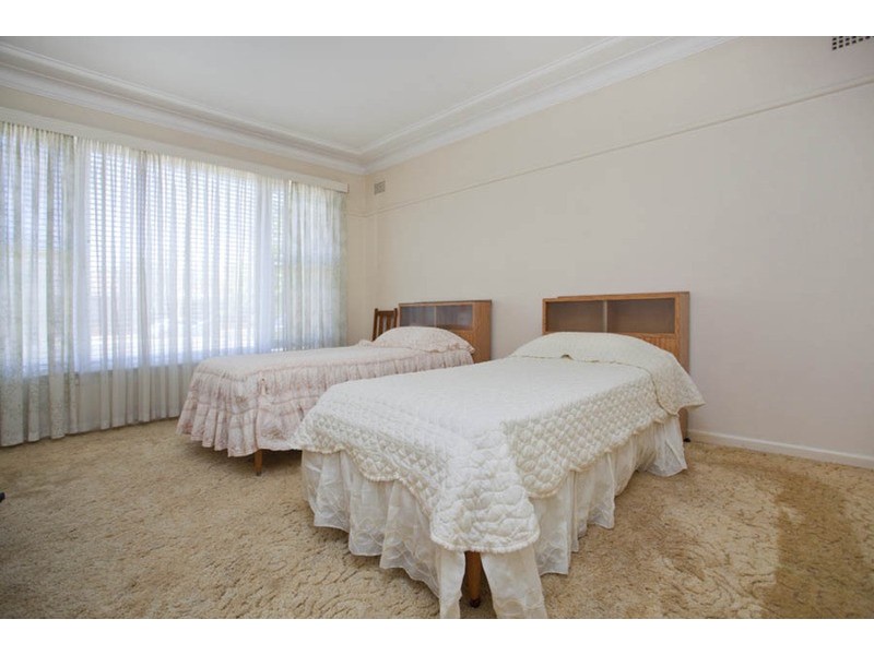 45 Ogilvy Street, Peakhurst NSW 2210