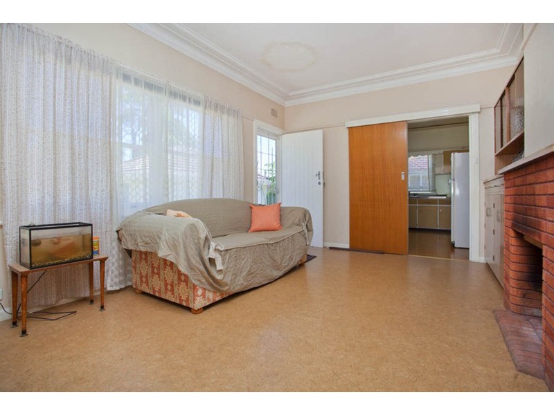 45 Ogilvy Street, Peakhurst NSW 2210