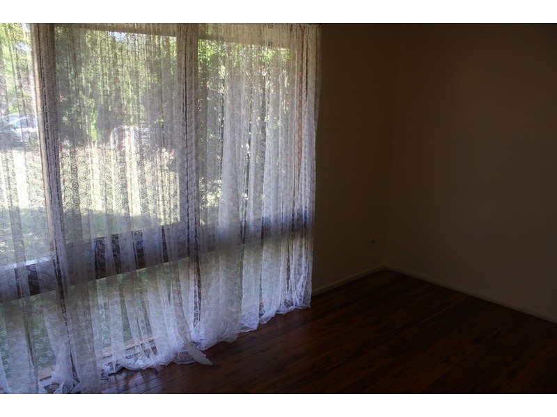 212 The Parkway, Bradbury NSW 2560