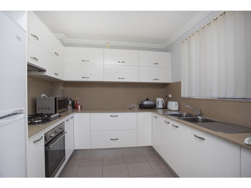 1/1 Ikara Crescent, Moorebank NSW 2170