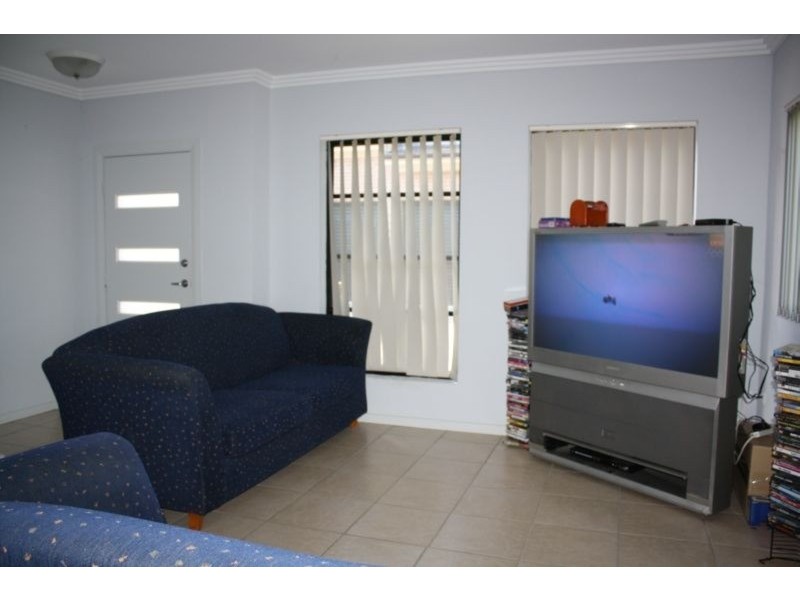 6/1 Ikara Crescent, Moorebank NSW 2170