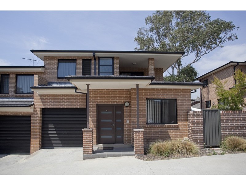 7,8,9/1 Ikara Crescent, Moorebank NSW 2170