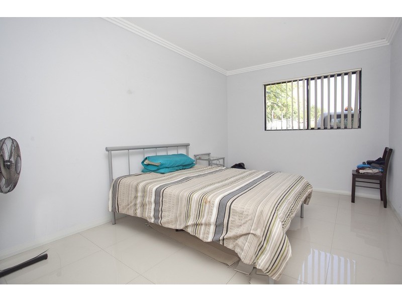 10/1 Ikara Crescent, Moorebank NSW 2170