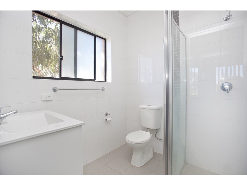 10/1 Ikara Crescent, Moorebank NSW 2170