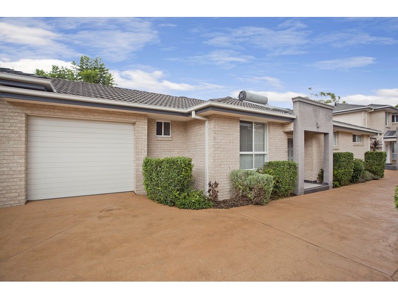 4/69 Lucas  Road, East Hills NSW 2213