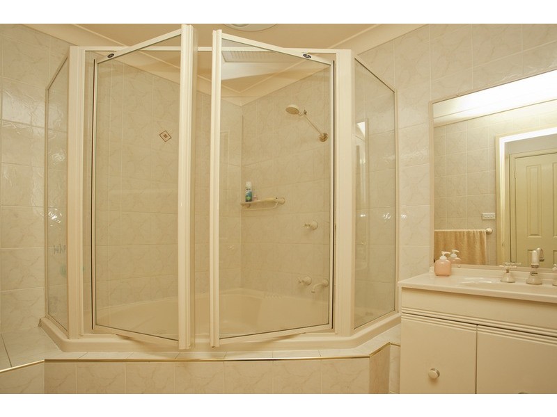 33  Whittle Avenue, Milperra NSW 2214